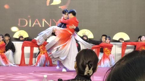 古風(fēng)舞 金戈換故里 音樂(lè) 典獄司 海南醫(yī)學(xué)院醫(yī)學(xué)信息學(xué)院